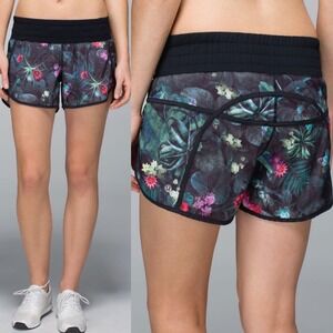 Lululemon Tracker Shorts Curious Jungle Womens Sz 8 Running Lightweight‎ Fitness